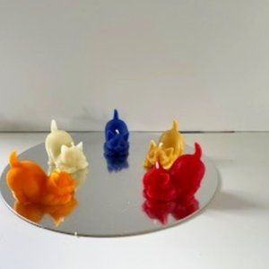 One Kitty Cat beeswax candle